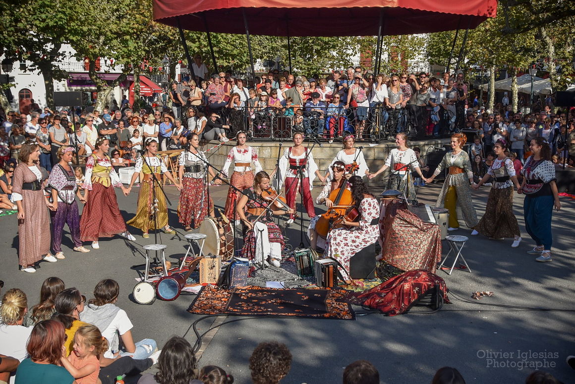Spectacle Hariz Hari<br />ZARENA ZARELAKO<br />St-Jean-de-Luz