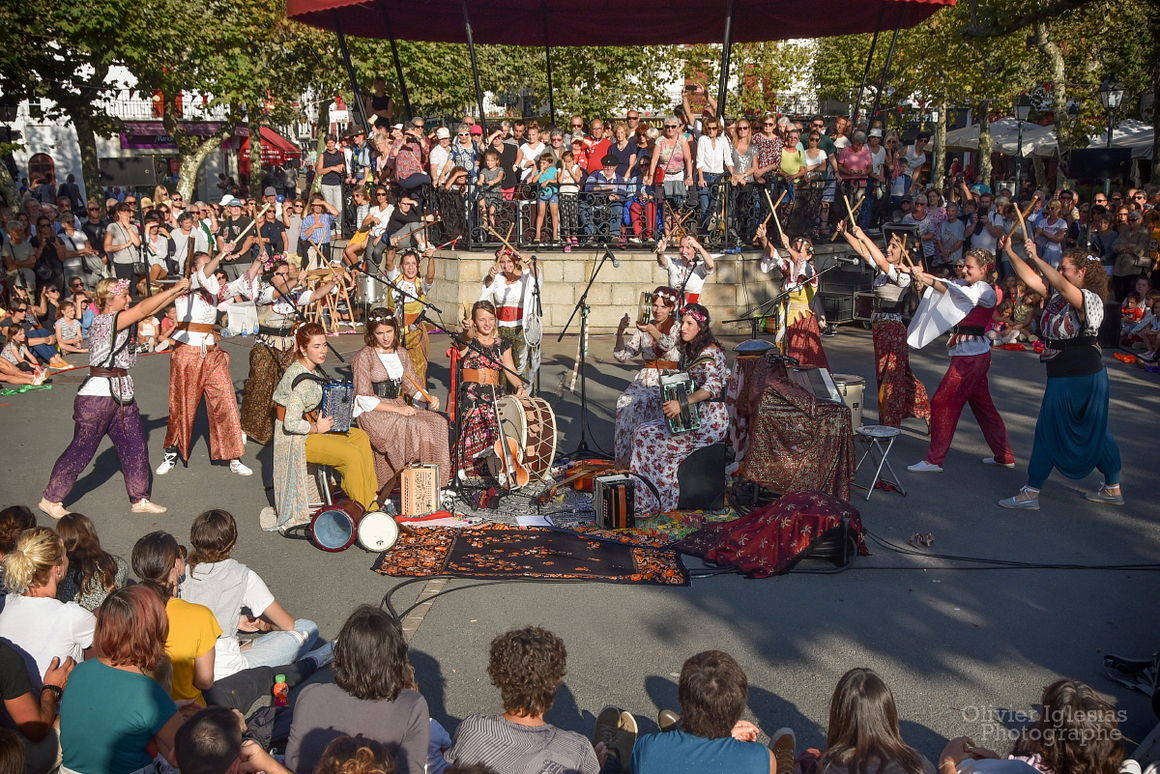 Spectacle Hariz Hari<br />ZARENA ZARELAKO<br />St-Jean-de-Luz