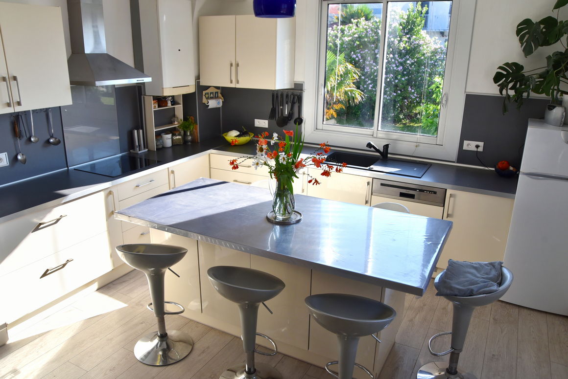 Immobilier<br />APPARTEMENT A VENDRE<br />Ciboure