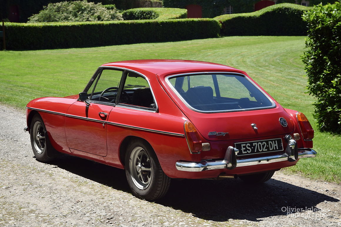 MG B GT<br />Voiture de collection <br />à louer